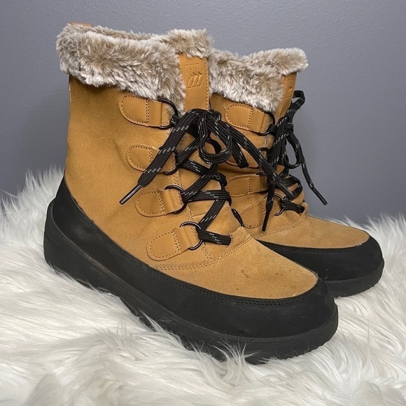 All In Motion womens Cathleen waterproof faux fur lined winter boot size 8 - Picture 1 of 6